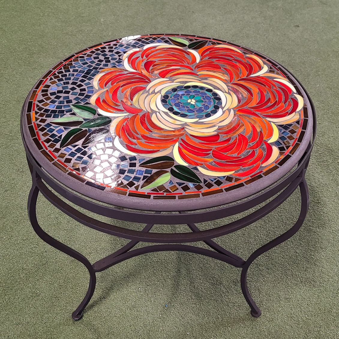 KNF-Nellie Olson Zinnia 24" Round Mosaic End Table Outdoor Furniture - Sunnyland Outdoor Patio ...